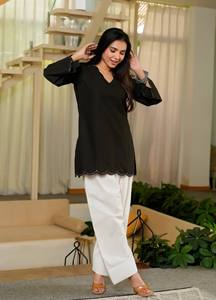 Kurta en coton noir pour femmes avec pantalon palazzo blanc, coupe ample, vêtements ethniques décontractés, style Inde Pakistan, toutes saisons - Product Image 5