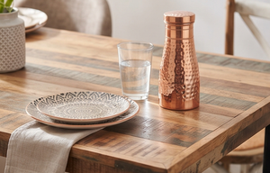 Mini botella de agua de cobre con acabado martillado, ecológica, reutilizable, perfecta para uso diario, cocina, viajes al aire libre y regalos. - Product Image 4