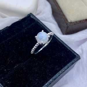 Anillo llamativo de piedra lunar arcoíris, plata de ley 925, hecho a mano, anillo de piedra preciosa natural, joyería de diseño, regalo para mujer - Product Image 3