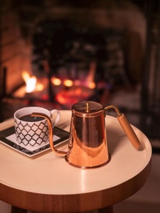 Bouilloire à thé en cuivre de luxe haut de gamme avec bec verseur élégant et courbé, poignée latérale décorative en cuivre, couvercle assorti, corps arrondi - Product Image 3