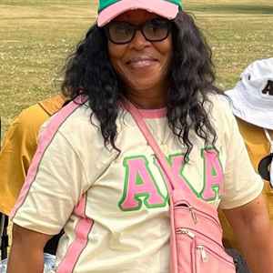 Camiseta Premium Neutral AKA para Mujer, con Letras Griegas, Tela de Alta Calidad, Ajuste Cómodo, Cuello Redondo Informal - Product Image 6