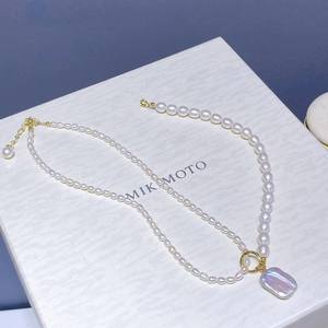 Collier de mode rétro baroque, nouvelle perle d'eau douce naturelle, style simple de célébrité d'Internet avec un design irrégulier - Product Image 2