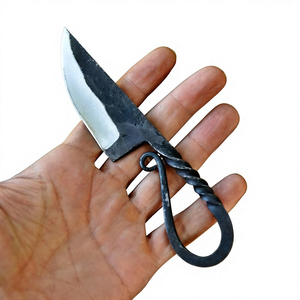 Cuchillo Medieval de Alta Calidad, Hoja de Acero Hecha a Mano con Acabado Clásico Forjado, Diseñado para Exhibición Histórica y Aventuras al Aire Libre - Product Image 6
