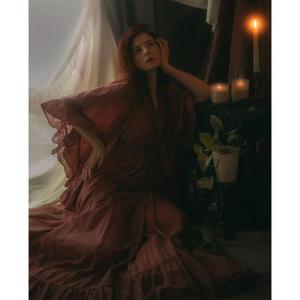 Vestido Maxi Magdalena: Siluetas Fluidas, Romance Profundo y Energía de Diosa Inigualable, Cautivador sin Esfuerzo - Product Image 1