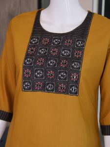 NUEVO LANZAMIENTO: VESTIDO DE PATCHWORK EN TELA FUIX GEORGETTE, COMPLETAMENTE CONFECCIONADO, AJUSTABLE HASTA LA TALLA 44 - Product Image 4