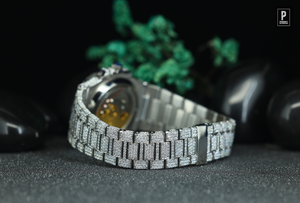 Reloj de Lujo para Hombre de Acero Inoxidable con Caja y Brazalete con Incrustaciones de Diamantes, Pantalla Analógica de Fecha, 38 mm - Product Image 3