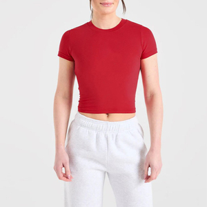 Nueva Llegada, Camiseta Casual de Jersey Sólido Roja de Manga Corta para Mujer, con Logotipo Personalizado al por Mayor, Corte Ajustado, Transpirable, para Primavera/Verano - Product Image 1
