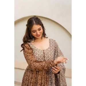 Hermoso traje Anarkali para fiestas Talla XS Pent y Dupatta Outfit - Product Image 2