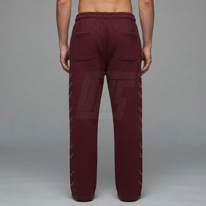 Pantalon décontracté pour homme à jambe droite avec strass élégants pour les soirées, les événements et le streetwear contemporain - Product Image 4