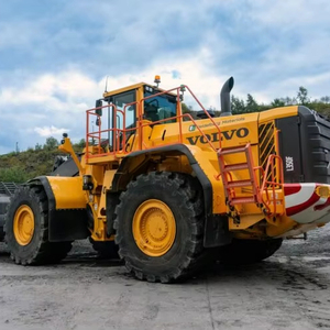 รถตักล้อยาง Volvo L350F คุณภาพดีที่สุด เครื่องยนต์ Perkins ระบบไฮดรอลิก HYDAC ประสิทธิภาพสูง รับประกัน 5+ ปี - Product Image 1