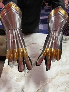 Gants de chevalier médiéval en acier inoxydable plaqué or, style antique, finition polie, forme personnalisée - Product Image 2