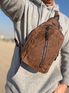 Sac bandoulière unisexe en cuir et toile, tendance, avec fermeture éclair, pour voyage, randonnée, sac de poitrine décontracté, vente en gros LCSB-0008 - Product Image 2
