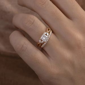 Anillo de Diamante Cultivado en Laboratorio con Corte Princesa de 1 Quilate, Oro Amarillo, Joyería de Boda, Venta al Por Mayor - Product Image 1