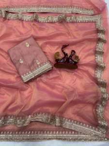 Sari indien pakistanais de créateur traditionnel en soie Banarasi froissée, sergé doux, magnifique broderie de sequins et de Dori, idéal pour les fêtes - Product Image 2