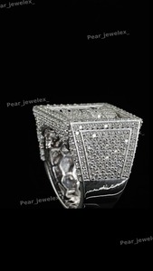Bague Hip Hop en Moissanite Diamantée Très Demandée pour Hommes, Style Luxe et Tendance, Idéale pour les Soirées, Disponible à la Vente - Product Image 4
