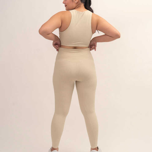Ensemble de yoga sur mesure de haute qualité pour femme, faible MOQ, tenue de sport personnalisée pour femme - Product Image 5