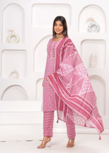 Pink Printed <b>Kurta</b> Pant Dupatta Set for <b>Women</b> | Ethnic Wear Straight V- Neck Kurti with Designer Dupatta - Product Image 2