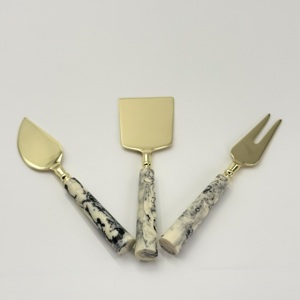 ชุดอุปกรณ์ตัดเค้กแต่งงานสแตนเลส พร้อมที่ปาดเนย มีดตัดชีส ด้ามเรซิ่น ชุดอุปกรณ์ตัดชีส - Product Image 5