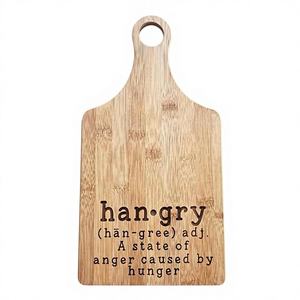 Planche à découper en bois massif faite à la main, sans danger pour les aliments, personnalisable, écologique, lavable au lave-vaisselle, ustensiles de cuisine durables pour la maison - Product Image 1