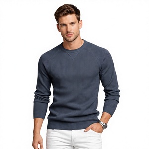 Pull à col rond en tricot gaufré pour homme – Design élégant en tricot gaufré, parfait pour la superposition, confortable et idéal pour les tenues décontractées - Product Image 1