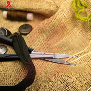 Ciseaux de beauté à ressort légers, antidérapants, durables et populaires, de couleur noire unie, de bonne qualité, à prix de gros, pour la personnalisation. - Product Image 5