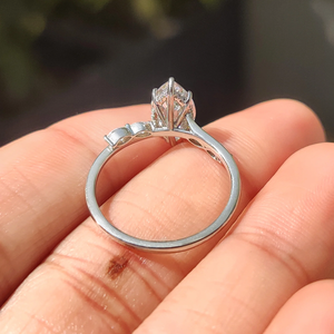 Elegante Anillo de Compromiso con Diamante Cultivado en Laboratorio, Corte Marquesa, Chapado en Oro de 14K, Inspirado en la Naturaleza, Regalo de Boda para Mujer - Product Image 6