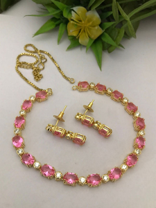 Conjunto de collar de lujo de calidad premium con circonitas cúbicas, diseño hermoso, perfecto para fiestas, oficina, combina con todos los atuendos, ligero. - Product Image 3