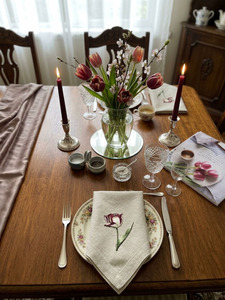 Servilleta de Tela de Lino Natural Reutilizable Cuadrada, Servilleta de Mesa Bordada con Tulipanes, Personalizable, Decoración de Mesa para Bodas y Eventos en el Hogar - Product Image 5