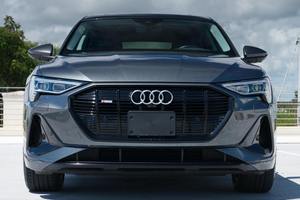 <span class=keywords><strong>Audi</strong></span> <span class=keywords><strong>e</strong></span>-<span class=keywords><strong>tron</strong></span> <span class=keywords><strong>Sportback</strong></span> Dual-Motor AWD 2021 d'occasion fiable - Product Image 3