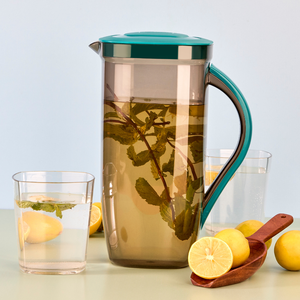 Ensemble de luxe en verre comprenant une carafe et six verres à eau, collection élégante pour servir l'eau à la table. - Product Image 2