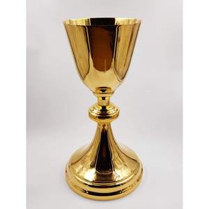 Calice de communion chrétienne traditionnel plaqué or pour l'autel de l'église et les cérémonies religieuses - Product Image 5