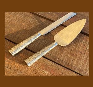 Food Grade Metal Cake <b>Knife</b> With <b>Sharp</b> Serrated Edge For Clean Cake Cuts Cake Cutting Experience - Product Image 2