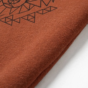 Felpa girocollo in cotone pesante <span class=keywords><strong>con</strong></span> stampa grafica geometrica di lupo, abbigliamento streetwear personalizzato da uomo, pullover oversize marrone. - Product Image 5