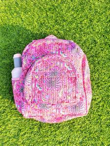 Mochila rosa con cierre de cremallera, hecha a mano, unisex, acolchada, de algodón estampado, para adolescentes, mujeres y niñas - Venta al por mayor - Product Image 3
