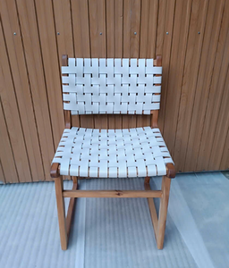 Sillón de Madera Maciza con Detalles en Cuero Tejido a Mano, Sillón de Salón de Madera Hecho a Mano, Muebles Modernos para Sala de Estar Hechos en Vietnam - Product Image 1