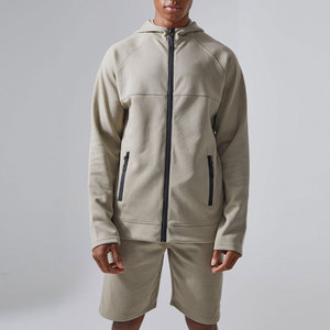 Ensemble sweat à capuche et short style simple pour homme – Sweat à capuche et short basiques personnalisables avec logo imprimé pour homme - Product Image 1
