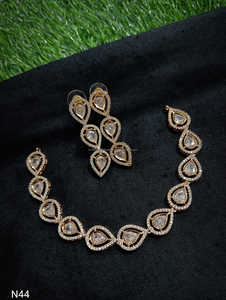 Ensemble de bijoux de mariée en diamant américain classique Collier et boucles d'oreilles en deux pièces pour mariage Style classique à la mode - Product Image 2