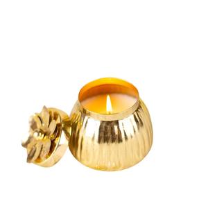 Vente en gros de bougies parfumées écologiques en métal martelé doré, faites à la main, avec couvercle décoratif, porte-bougie de luxe, décoration de Pâques pour la maison - Product Image 6