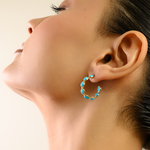Pendientes de aro en forma de C con turquesa delicada de calidad premium, regalo para ella, nueva colección de joyería hecha a mano en oro amarillo de 18 quilates - Product Image 4