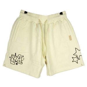 Shorts streetwear pour hommes en coton doux avec impression en relief, design tendance avec logo imprimé en relief, shorts pour hommes à impression en relief - Product Image 1