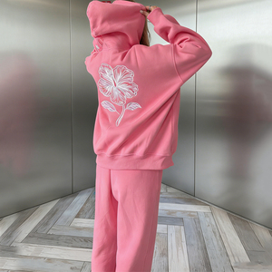 Sudadera con Capucha Holgada y Personalizada para Mujer, de Felpa de Algodón de 400 g/m², Color Rosa, Estilo Casual, con Hombros Caídos y Bordado - Product Image 5