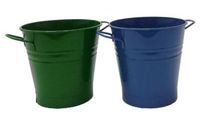Seau en métal émaillé blanc avec poignée en bois, jardinière rustique pour fleurs et plantes vertes, design durable avec revêtement époxy