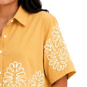 เสื้อเชิ้ตผู้หญิงสีเหลืองมัสตาร์ดปักลายดอกไม้สีขาวแขนสั้นลำลองฤดูร้อนเสื้อผ้าฝ้ายแฟชั่นดีไซเนอร์ท็อป - Product Image 4