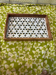 Bandeja de servicio cuadrada gris floral personalizada con bandeja de resina con Incrustaciones de nácar para uso decorativo en el hogar o la oficina - Product Image 6