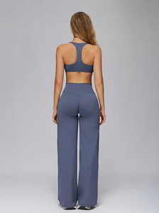 Ensembles de sport pour femmes, directement de l'usine, 2 pièces : soutien-gorge de sport à bretelles color block et leggings évasés taille haute, pour la gym, le yoga et le pilates - Product Image 2