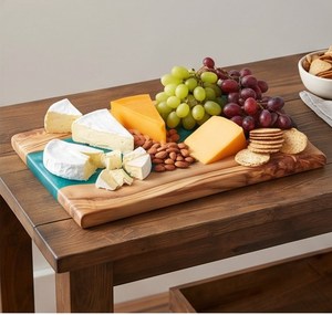 Planche à découper rectangulaire élégante en résine époxy turquoise avec grain de bois naturel - Product Image 5
