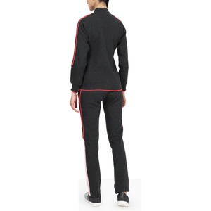 Conjunto Deportivo de Dos Piezas para Mujer, Color Rosa Carbón, con Bloques de Color, Chaqueta con Cierre Completo y Cuello Alto, Pantalones Jogger Ajustados con Ribete en Contraste - Product Image 4