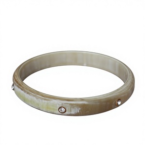 กำไลข้อมือรูปเขาควายแบบทันสมัยสำหรับเป็นของขวัญสำหรับทุกเพศ - Product Image 1