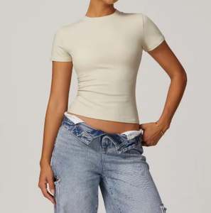 Camiseta Deportiva de Yoga Personalizada al por Mayor de Alta Calidad, Top Corto de Algodón y Elastano, Camiseta con Estampado y Bordado, Ropa para Mujer - Product Image 5