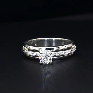 Bague de fiançailles solitaire en diamant de laboratoire de 0,5 ct, or blanc 14 carats, pavé de pierres latérales, bijoux d'anniversaire de mariage pour femmes - Product Image 1